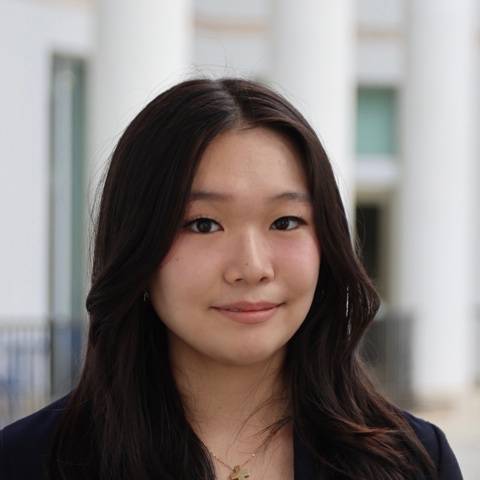 Jiwon (Izzie) Lee